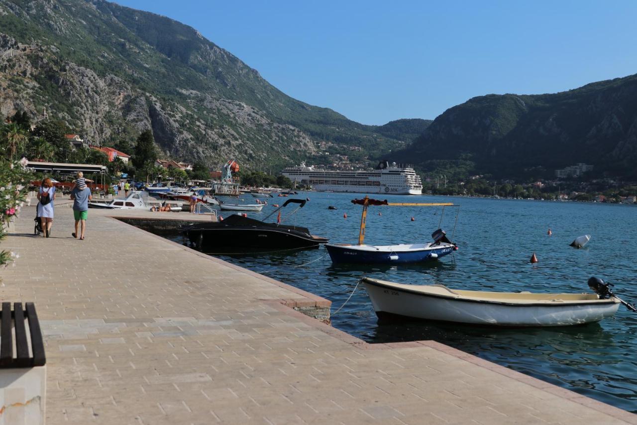 Apartment Sandrita Kotor Exteriör bild